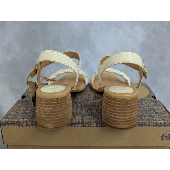 Born Simone Women's Size 9 – White Leather Flats – Slip-On Style(#A23) - Picture 4 of 5